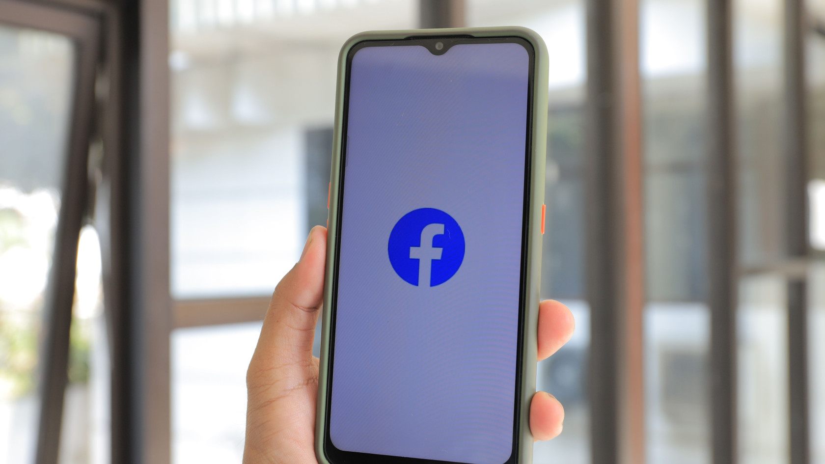 Судья оштрафовал Meta на $25 млрд за утечку данных Facebook